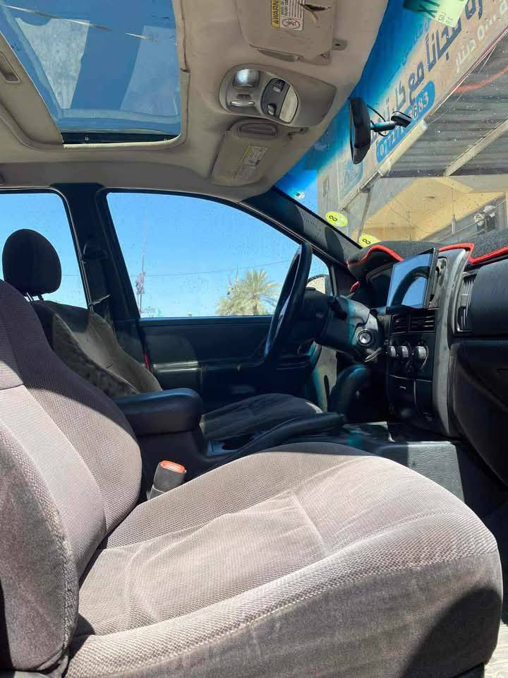 سلام عليكم جيب كراند لاريدو موديل 2000 مال جناي  بدون رباكات سليمه فول موصفات لمتدد شرط نظافه ((6 سلندر جاهزه رقم شمالي بسمنا تريد تحويل تريد مداور كفاله حداديه وره ولمدام جديد  تخم تاير بتري مكينه وكير واكسنات مكفول كهربائيات بلادي تبريد ثلج تدفه كامره مضخم صوت منضومه كامله بنزيل باركود نظام حديث *********** مكان الديوانيه حمزه شرقي سعر70;بيها مجال بصيط
