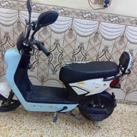 دراجة شحن 4 بطاريات للاستفسار 07887660718 واتساب