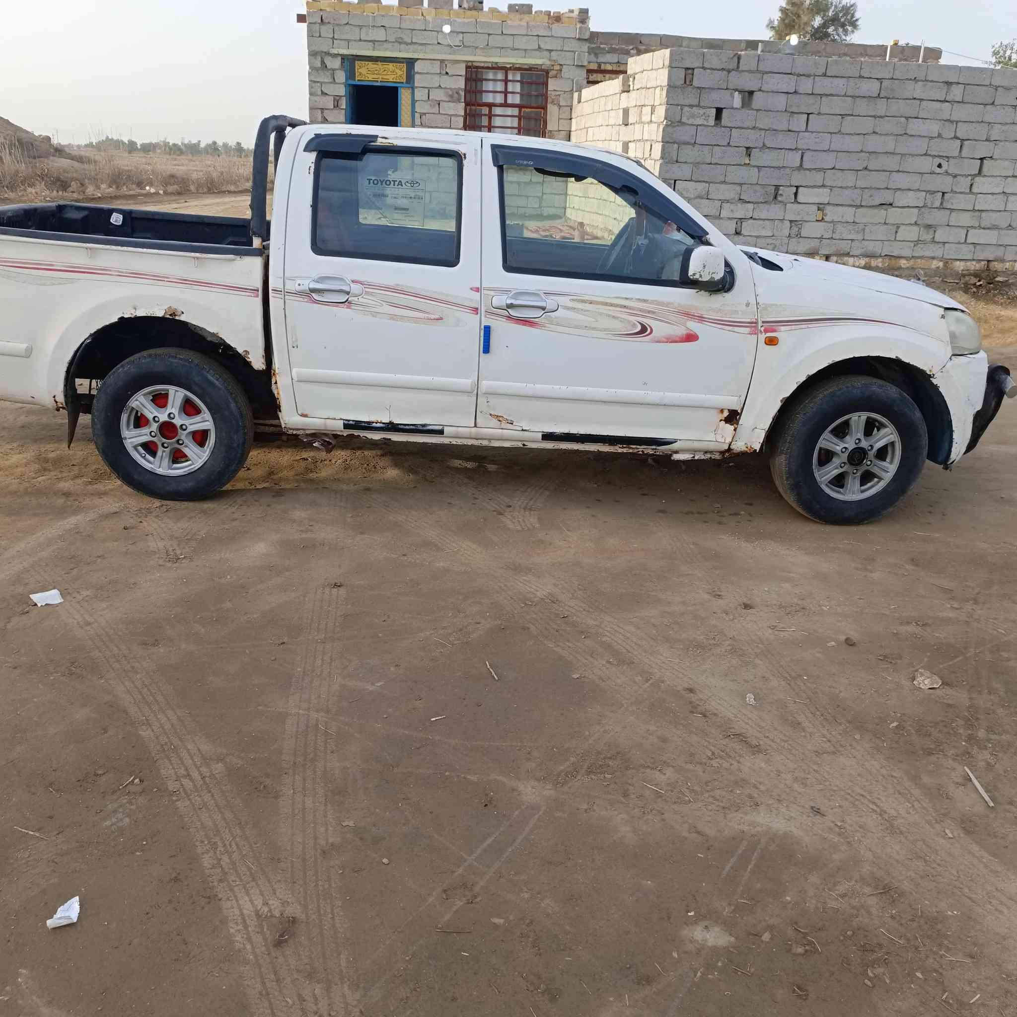 كريت ويل للبيع موديل 12 رقم قادسيه صدامي مداور شرط اوصلك للمالك محرك كير اكسن شاصي  مكفول بس بيها خياس يرادلها سمكري السعر 37 وبيها مجال مكاني السماوة الرميثه***********
