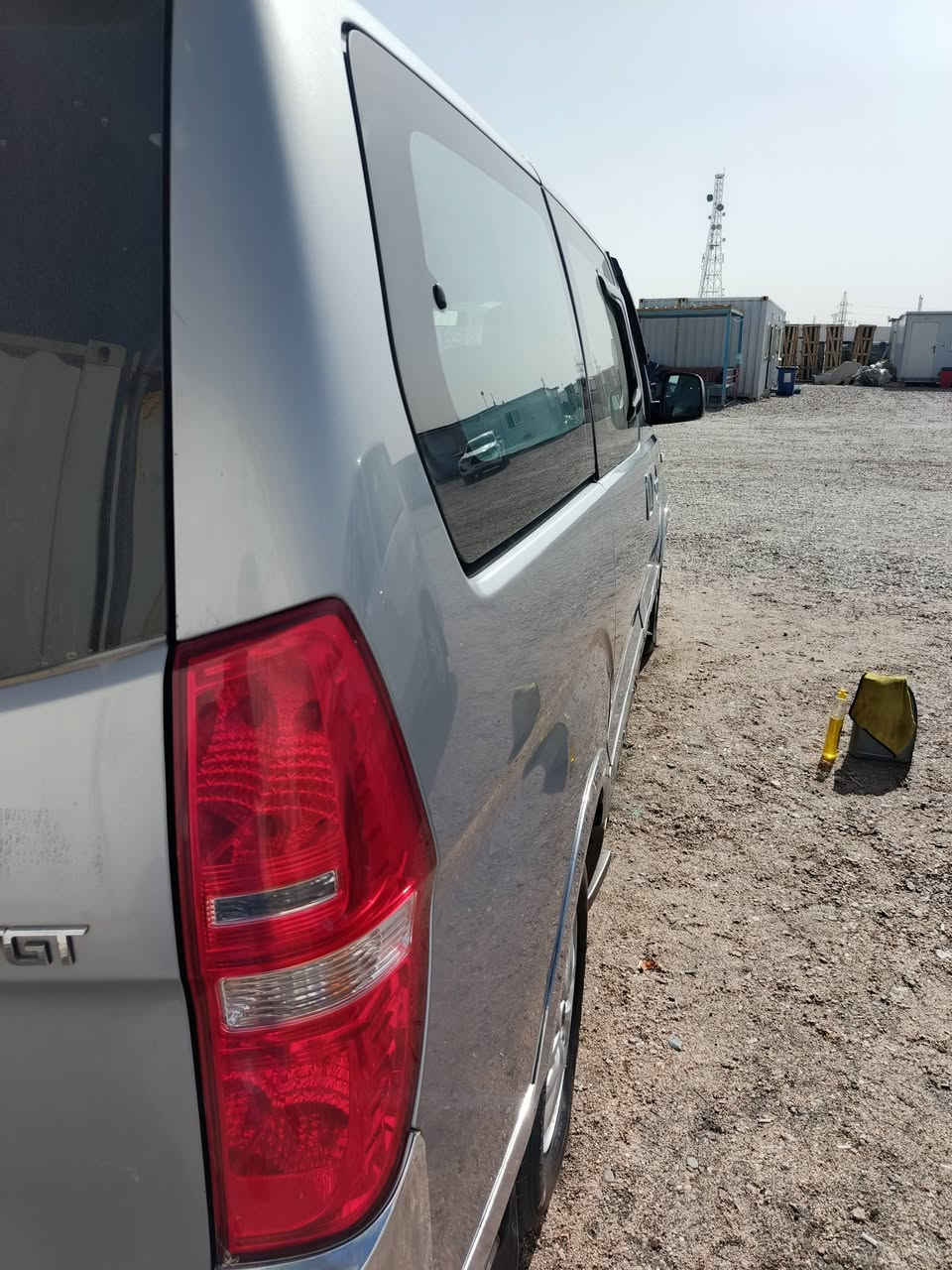 السلام عليكم ستاركس 17 اصل رقم وسنويه جديد سنويه 2030 تنتهي سياره حلوه حداده نص عمر مكينه وكير سبلاين 7 لاتبخير ولا تنقيص تبريد كهربائيات كله شغال مكاني بصره كرمه علي / سعرها 215 وبيه مجال / ***********
