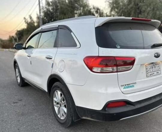 كيا سورنتو 2016 للبيع وارد امريكي حادثة خلفي قبق جنطة
سيارة نضيفة شخط واحد مابيهه من الدعامية للدعامية
✅ 4 راكب
✅ حساس امامي خلفي 
✅مثبت سرعه
✅ انظمه قياده 
✅ فول تحكم ستيرن 
✅شاشة بلادي
✅ كامره خلفية 
‏✅ كير مكينة مكفولات
✅تبريد كلة جديد ومكفول إدامة 
‏✅ اربعة سلندر 

سعر 165 وبيهه مجال 

مكان السيارة نجف للتواصل 

‭٠٧٨٨ ٧٩٦ ٣١٣٢‬ رصيد

‭+٩٦٤ ٧٧٨ ١٥٨ ٧٦١٩‬ واتساب
 او تواصل خاص
