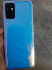 انفنكس 8 برو • ١٢٨ • ضهر مكسور