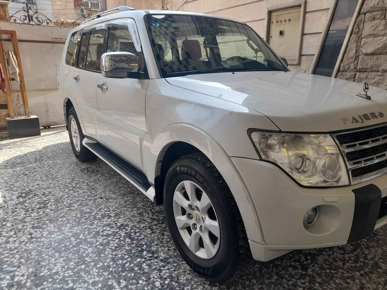 سلام عليكم من رخصت مدير الكروب البيع باجيرو حبتور فول مواصفات واحد على واحد سياره جديده لك على وضع الشركة مال جناي على ايد من زيزو كتلوكت وطلب بيها مكفوله كفاله عامه من صبغ بارد شخط رصعه مكفوله مكينه بلادي بلادي السعر ١٦٣ورقه وبي مجال الطيبين ***********ابوحسن مكان لسيارة بغداد موديل ١٠ جديده لك سبير شريكه ما نازل تخم تايرات جديد شريكه مراوس بي كيه حمل
