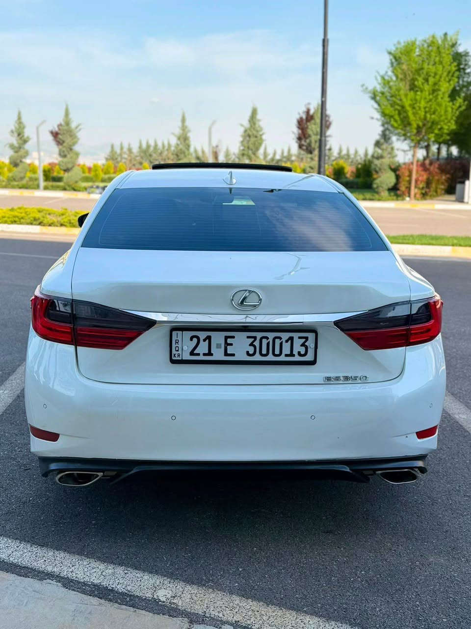 LEXUS ES 350 2017

✨ فول مواسەفات

✅ کوشنی سارد و گەرم (کارەبایی)
✅ سلاید
❌ پانۆراما نییە
✅ سنووق شەفت
✅ ڕاداری پێش و ڕاداری ئاوێنە
✅ لایتی ناوچەی کوێر
✅ کوشنی سایەق و سەکن، هەردووکی خەزنە

🎨 سەیارەکە تەنها ٢پارچەی بۆیاخە، بێ ناوگرتن.
⚙️ گێڕ و مەکینە بەشەرت

💰 نرخ:176$ مەجال
*********** السليمانية, العراق
