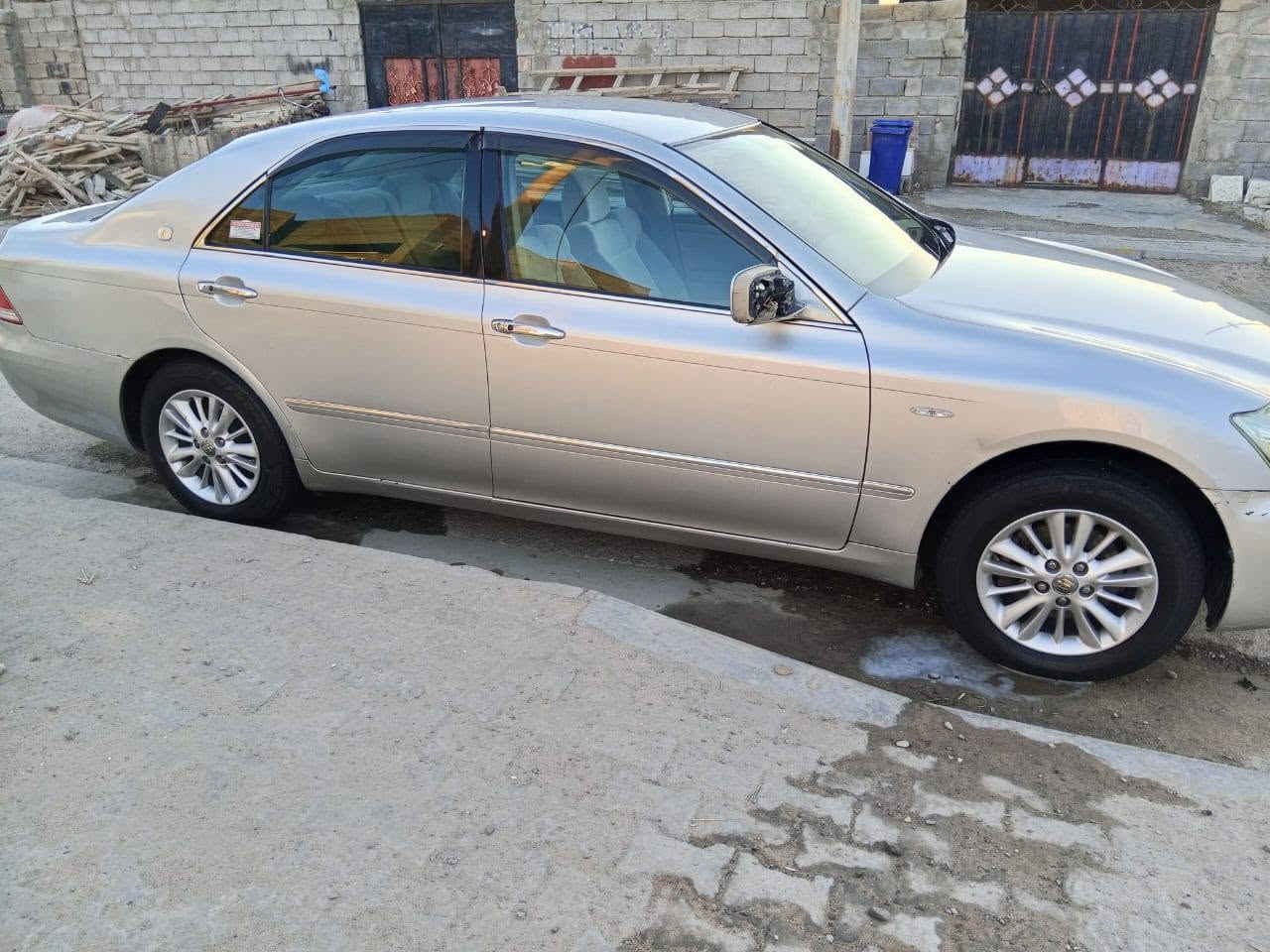 شاهينة ادوات كصتين شاصي ٨٢ السيارة جديدة وجاهزة تبريد حدادة مكينة كير كلشي تمام
السعر ٣٣ بيها مجال قليل
*********** السيارة بالبصرة
