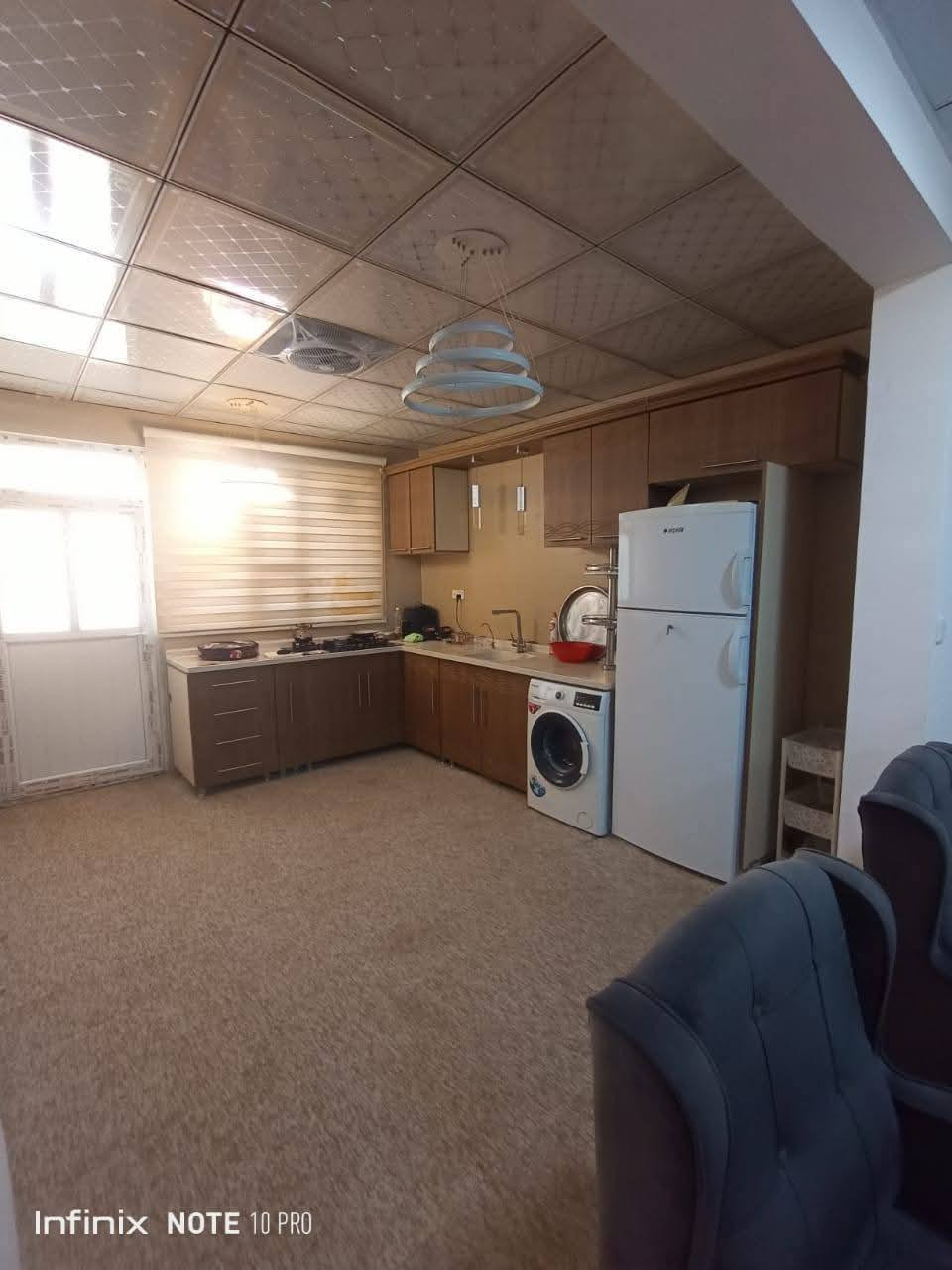 بيت للبيع في مجمع ئافاس Vip ( ١٦٠ متر ) مؤثث بالكامل بس جيب ملابسك واسكن موقع ممتاز يتكون من غرفتين نوم وصالة وحولي ومطبخ وصحيات منفصله وحديقة وكراج ويبعد عن سوق شقلاوة( ٣ ) دقائق ويسجل باسم كل من يحمل الجنسية العراقية وبسعر(( ٤ )) دفاتر و (( ٣٠ )) ورقة


**إذا كنت صاحب هذا الإعلان وتريد حذفه لأي سبب، رجاءا أرسل رسالة إلى الدعم الفني**