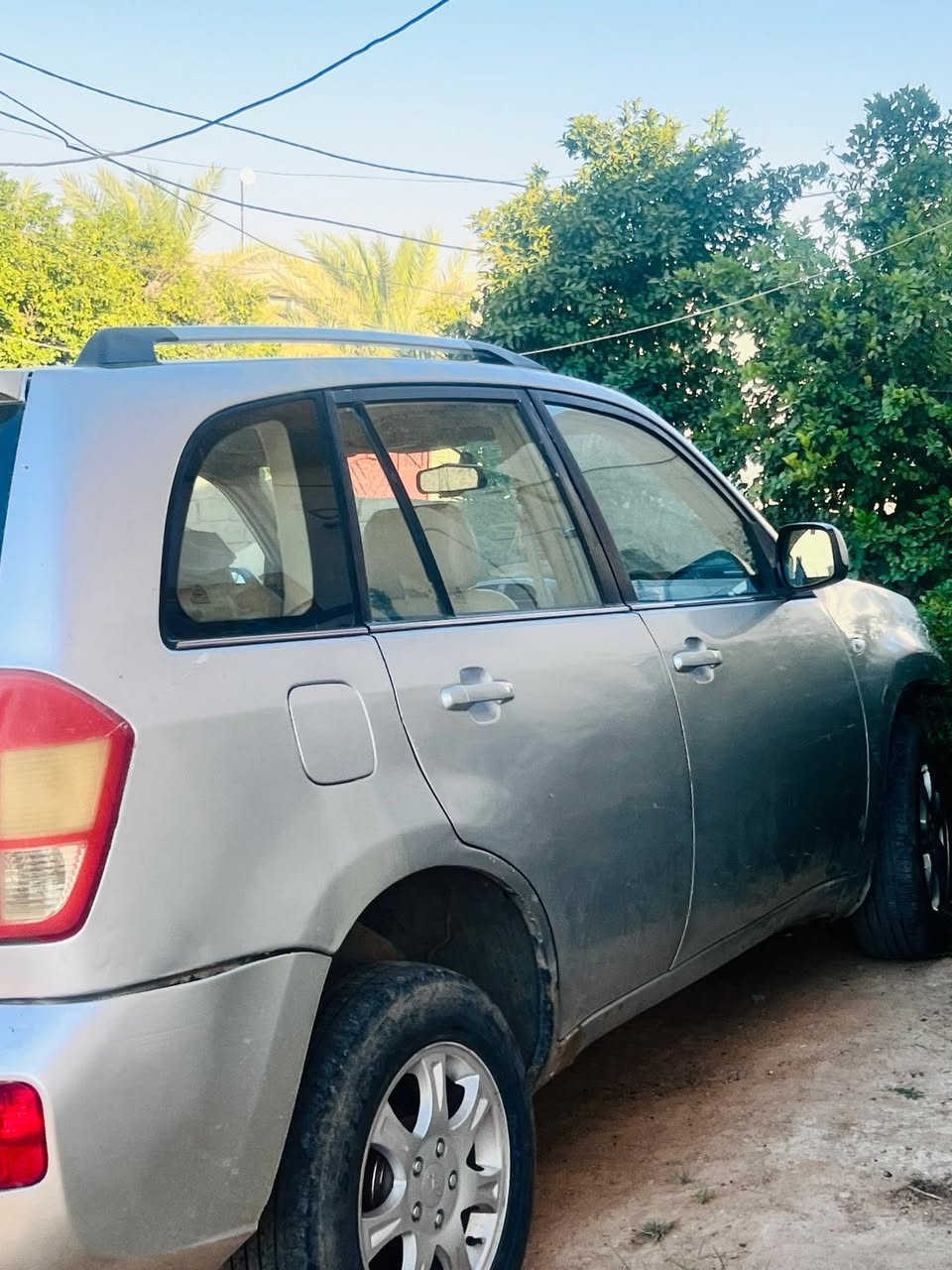 للبيع سياره شيري انتيكو موديل 13  رقم صلاح الدين بيها صبغ محرك بي تبخير قليل تريد رنكات  السياره نضيفه السعر 48 وبي مجال *********** مكان السياره صلاح الدين قضاء العلم
