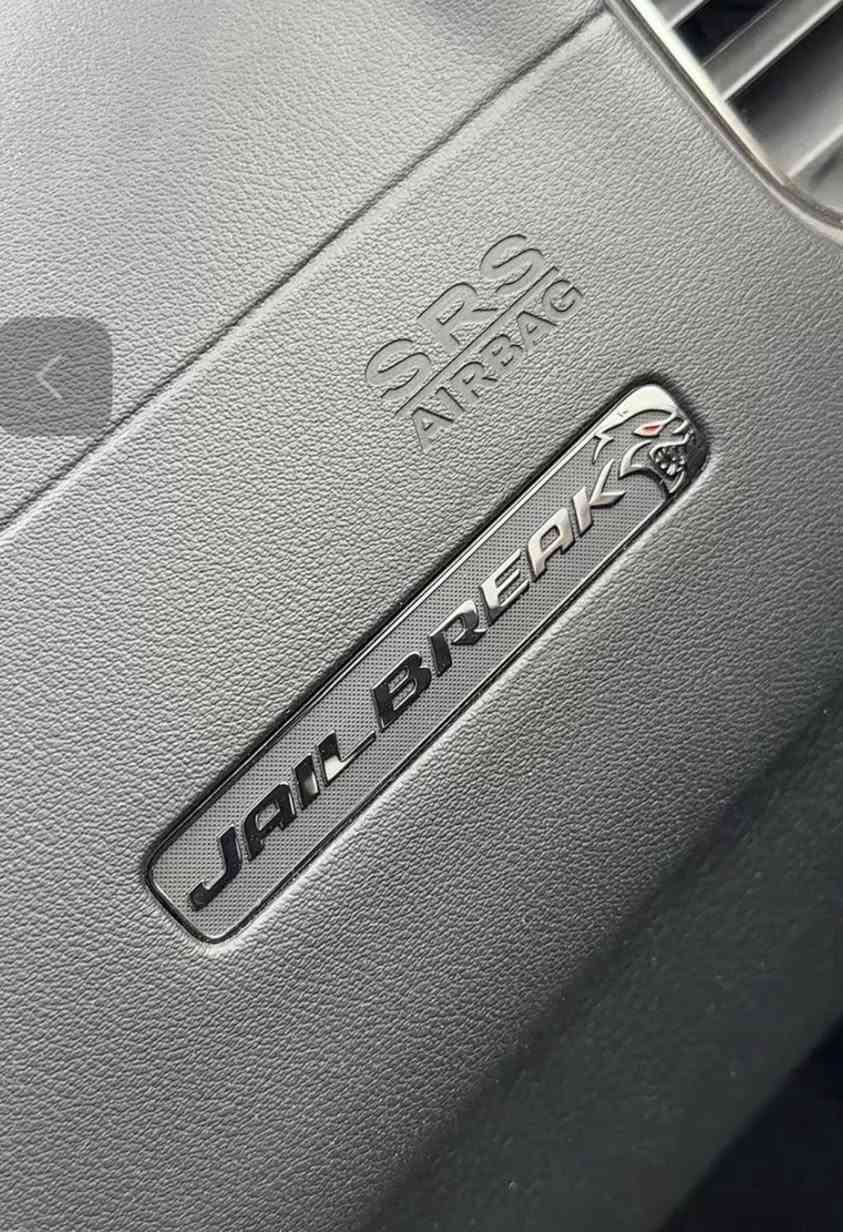 دوج جارجر هيلكات ريد اي جل ابريك من اصل 7 قطع بل عراق السيارة من المميزات ونوادر ولون السيارة سموك مميز والمكينة V8يعني 6.2 وتولد 807 حصان 🐎مديل السيارة 2022 السيارة وارد امريكي ضررهة 3 قطع وممشة السيارة عشرتالاف 10 وكير ومكينة مكفولات اخت الجديدة  داخل السيارة كاربن فايبر و+السيارة بصمتين بصمة سودة وبصمة حمرة وحجر البيئة موجود وعقل السيارة أبلادوالسيارة رقم بغداد وهزة جديدة والسيارة أباسمي  وين جنايت الهيلكات وهاذ رقم الهاتف الي يحب يتواصل وياي ***********
