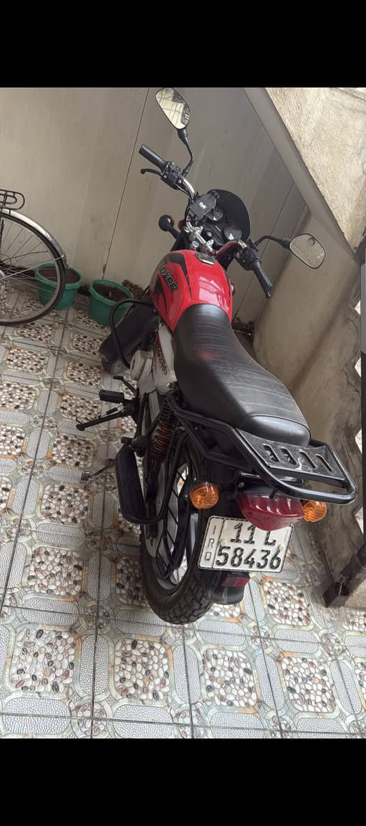 السلام عليكم دراجه بوكسر موديل 2023 رقم انكليزي بسمي تحويل ثاني يوم للبيع الدراجه وجديده ونضيفه السعر 2500 وبيه مجال شي قليل ***********
مكاني الاعلام تقاطع درويش
