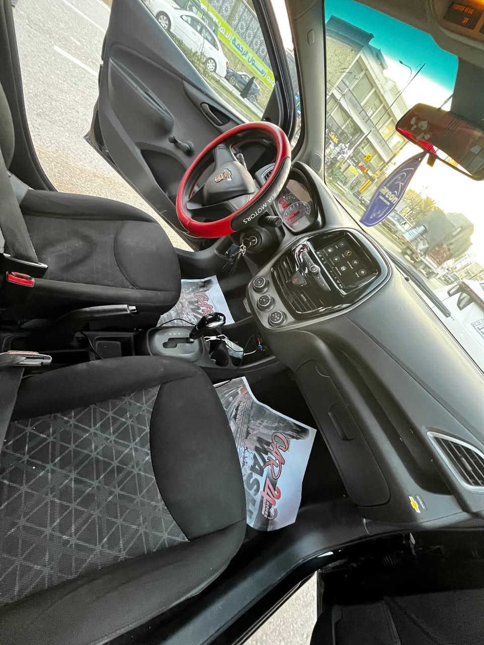 سلام عليكم
شوفرليت سباك موديل 2021مواصفات معروفه سياره خير من الله جديده 

حادث موضح بالصور وسونار هم موجود سياره باسمي تخم تاير جديد كير ومكينه مكفولات رقم بغداد باسمي السعر 91وبيه مجال بسيط 

للاستفسار الاتصال ***********
