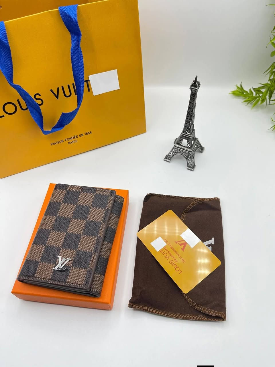 محفضات ماركه 
متوفر جميع القطع
للاستفسار خاص
🎁بكجات هدايا تنفيذ حسب الطلب
📿اكسسوارات نسائي رجال هدايا
✅️فضه صياغت اسماء وحروف حسب الطلب
✅️حفر ليزر حسب الطلب
✅️اراكيل الكتروني اراكيل عادي
✅️تجهيز هدايا حسب الطلب
✅️تتوفر خدمت توصيل جميع المحافضات 
حي العامل مجاني
 هاتف ***********
