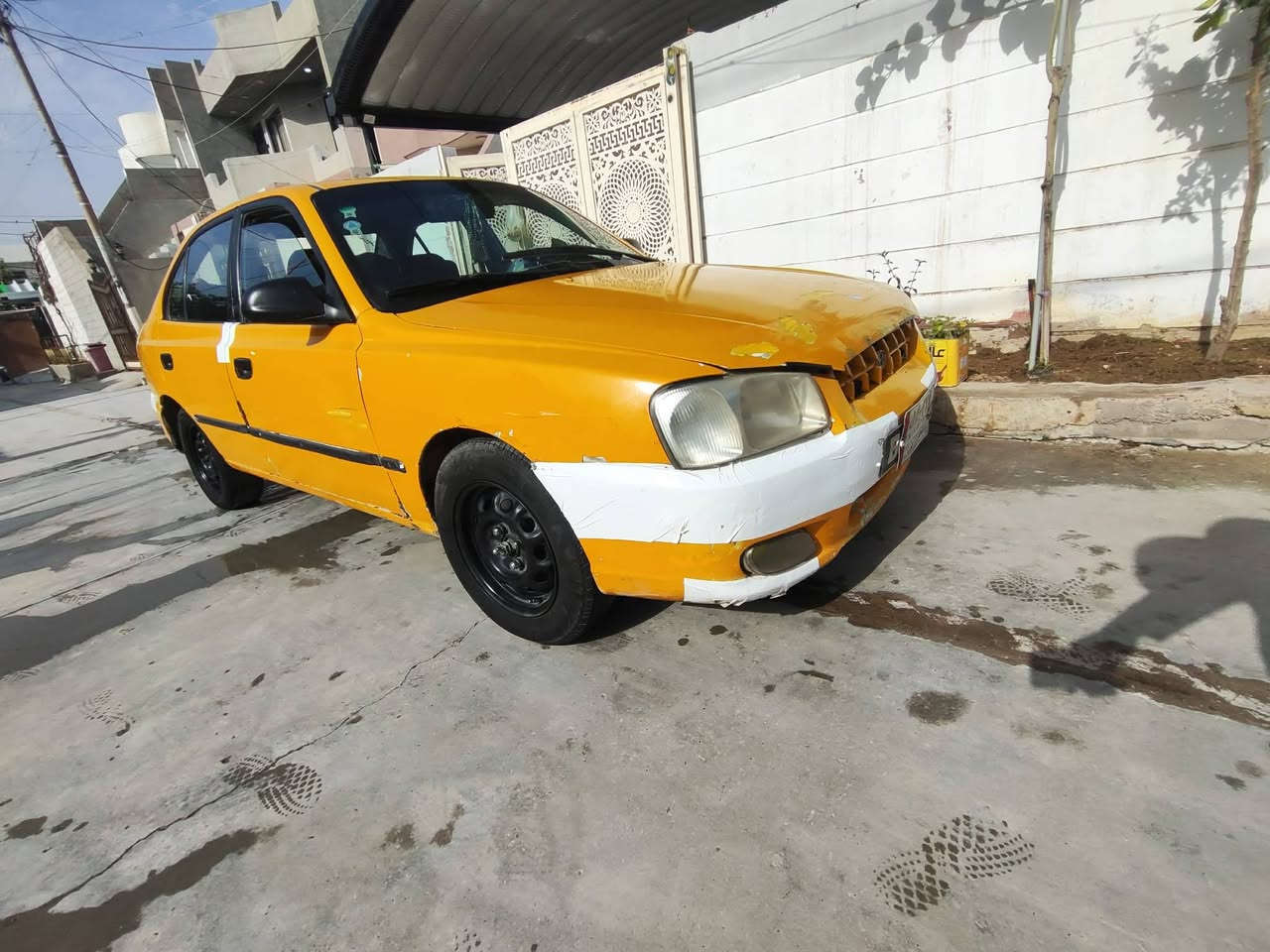 سياره اكسنت فيرنا موديل 2000
رقم بغداد للبيع 
 
كهربائيات كامله 
تبريد + تدفئه 
تايرات طخم جديد 
صدر نضيف 
بطاقه بانزين 
 نقابه مصفر 
مراوس هم يرهم حسب القناعه 
***********
