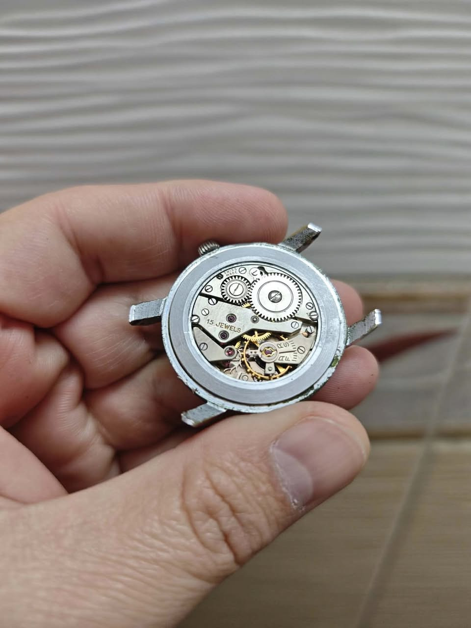 ساعه ماركة ELMO سويسري اصلي
فنتج ستينات

سنتر ثواني منفصل

15حجر
نصب تكويك

قطرها 34

ساعه جميله بشكل

ملاحظه بيها اثار قدم بل مينه كلش خفيف

سعرها 75 الف


**إذا كنت صاحب هذا الإعلان وتريد حذفه لأي سبب، رجاءا أرسل رسالة إلى الدعم الفني**