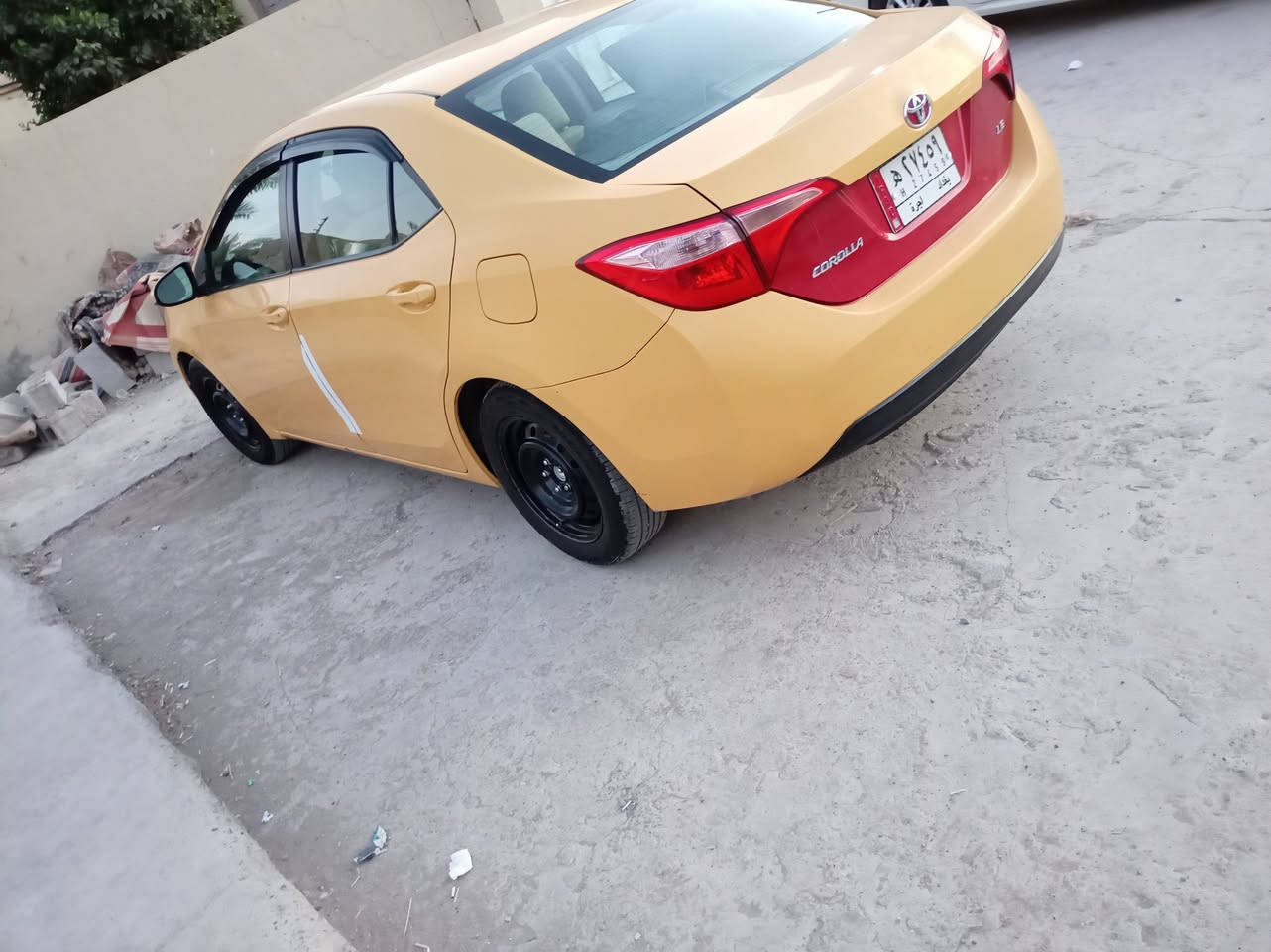 كورلا 2019 رقم بغداد بس بنيد صورت الحادث موجود سونار هم موجود تدفئه تبريد مكينه خير من الله حجر بيئه موجود بدون ايرباك بدون دواخل  منضومه غاز المكان اديالى ***********
