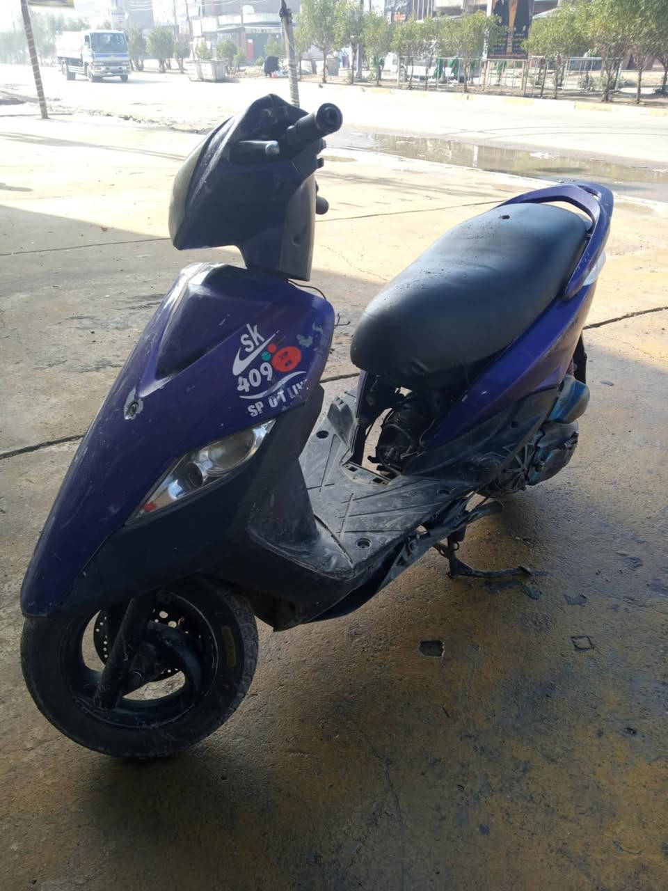 ثعلب جيتي ار
بيه مكينه مال سكنس فحل  
مكينه مجفته  بلاديه 
بيه نقوصات قليله 
سلف يشكل  
كابريتر تعبان 
السعر 250 وبيه مجال مستعجل عله بيعته رقمي ***********
