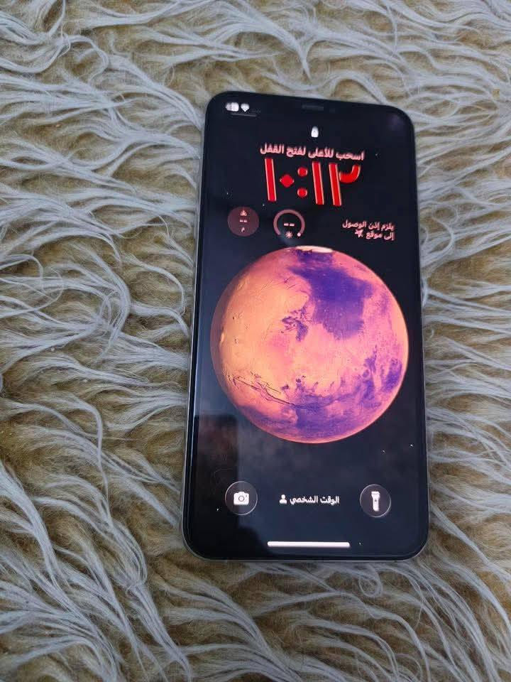 آيفون 11 للبيع ما داخل تصليح كدامكم *********** سعره 300 الف مكاني الكاظمية
