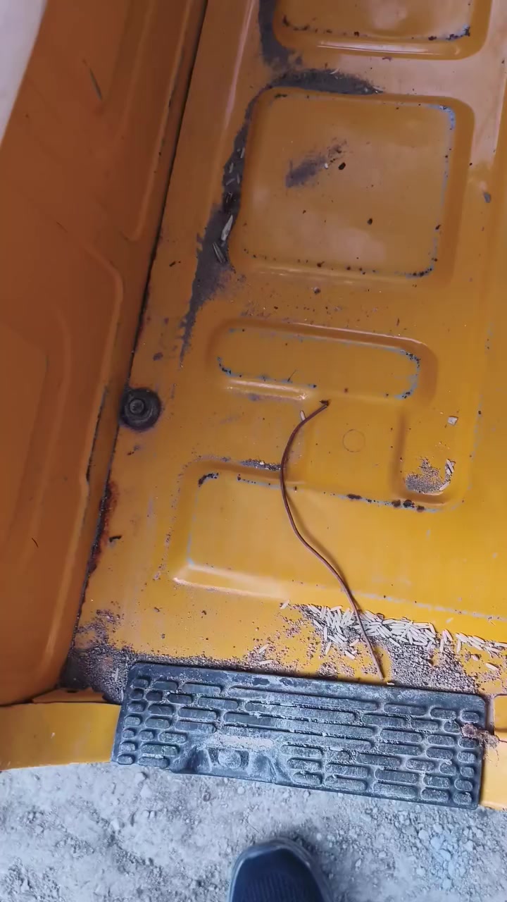 سلام عليكم تك تكاتك البيع موديل واحد وعشرين شهر ١١
الكشر مكفولة  ولا ماكين مفتوحة تجفيت شركه مكان قضاء رفاعي أن تصل تحويل ثاني يوم رقم سنويه  ***********
