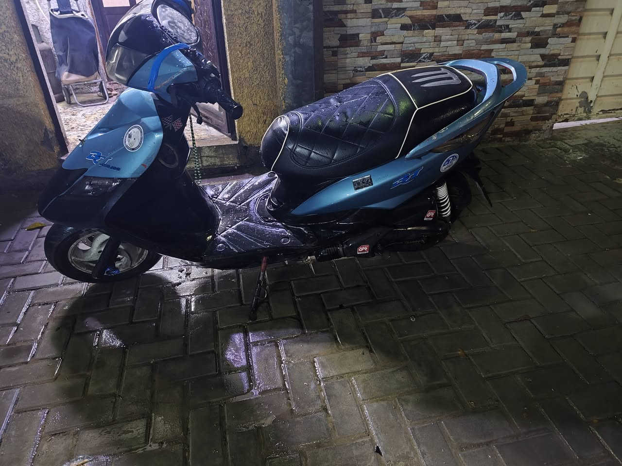 السلام عليكم دراجه للبيع السعر 400 قفل مدون عمله مكانه الحريه الثالثه ***********
