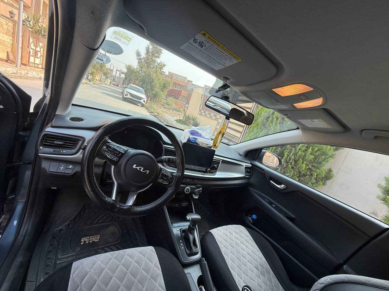 كيا ريو هاتشباك للبيع
محرك 1600 دووش  8 نوزل 

سياره خااام استخدام شخصي 

موديل : 2023 🔸

ماشيه : 44 ألف km 🔹  

ضرر السياره قبغ صندوق فقط صبغ

مواصفات كندي 👇 

شاشة _ كامره _ تحكمات ستيرن _

كروز سرعه _ نضام sport _ كشن هيتر _ مري كهرب 🔹 

 Appel carplay 

مكاان السياره الموصل 📍
 السعر 135 وبيها مجال

للاستفسار الاتصال او مراسله عالواتس اب

***********
