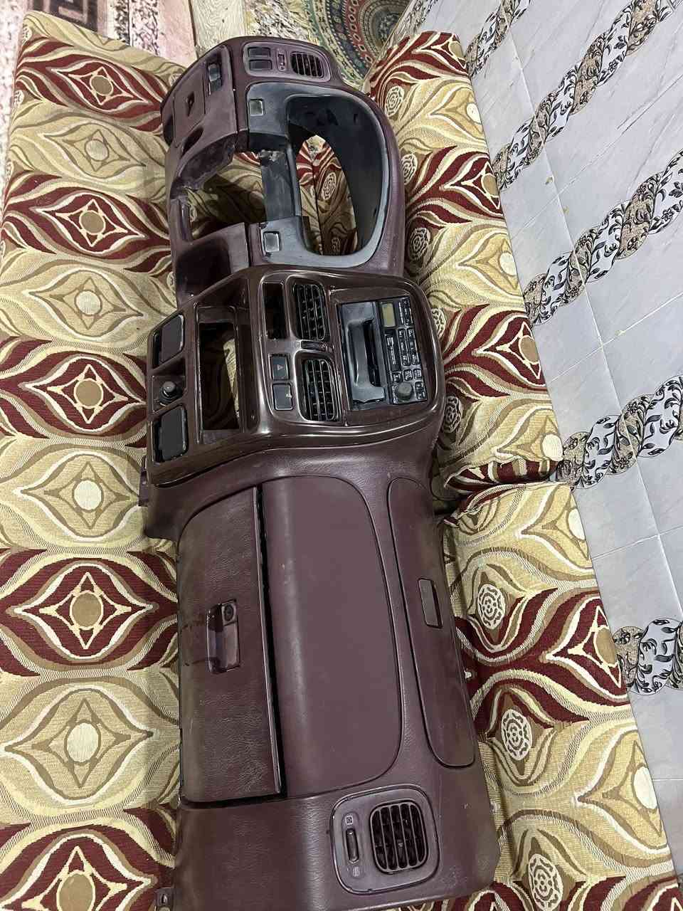 دشبول بيكم نسيان شبوط جديد كلش 
دشبول جديد مكفول لا مكسر ولا مفطر حته لونه جديد
كامل ماناقصه برغي هو و عينه مالته 
لبيع بسعر مناسب 
مكان البصره القرنه 
***********
