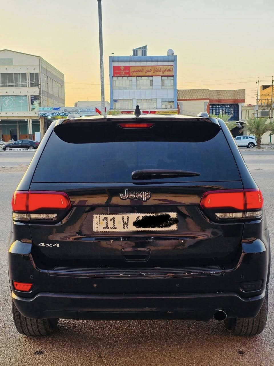 السلام عليكم للبيع جيب ٢٠٢٠
شيروكي فول مواصفات 
رقم بغداد باسمي سنوية وهزة جديدة 
ماشيه ٧٤ الف حادثه بنيد وشوية جاملغ
وبيها بابين كلير من امريكا 
كير محرك مكفول 
مكينه 3600

فتحة قف سلايت

شاشه كبيره

كشنات جلد+تدفئه 

كشن كهرباء

تشغيل عن بعد

صندوق كهرباء

حساس خلفي + كامره دواره

رادار جانبي + خلفي +توقف ذاتي

قطعتين تبريد

السياره تخم تاير جديد باتري جديد 

ادامه كامله للمحرك ترايك مفتوح

مكاني بغداد ، الكرخ 

***********

السعر ٢٠٧$وبيهه مجال للطيبين
