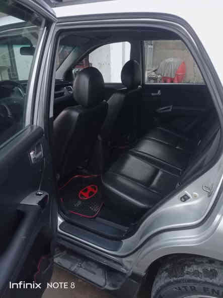 سلام عليكم سياره سبورتج للبيع موديل 2009 محرك 2000 محرك كير خير من الله تبريد ثلج صدره 100/85 رقم بغداد بيه 3 قطع وبيه جراد قليل السعر 112 وبيه مجال للطيبين العنوان بغداد مقابل شركة مخابز باب الاغا الرقم ***********
