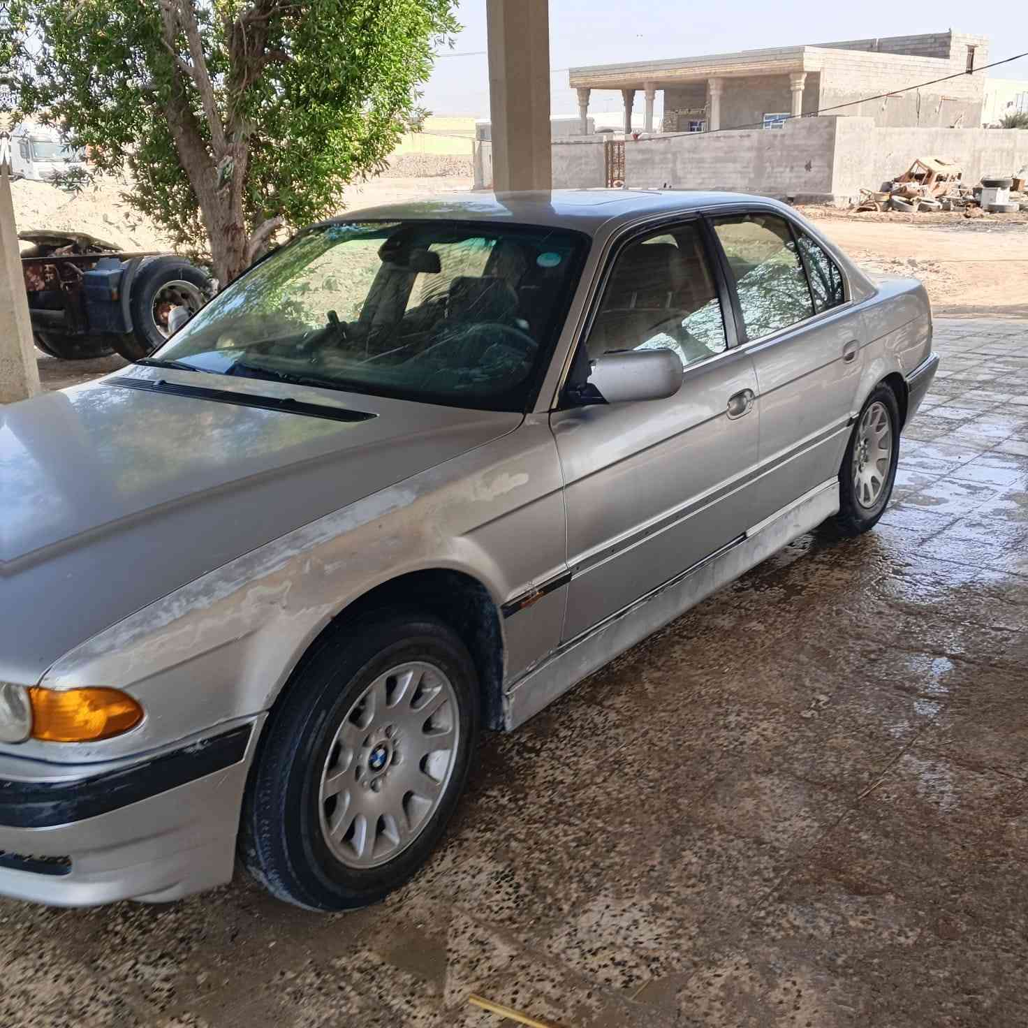 إسلام عليكم بي ام خفاش للبيع موديل 2000 محرك 28 كير تبترونك سياره بلاديه ومكفوله  كفاله عامه من الكص ونقل جثه وصبغ سنويه جديد سياره واحد على واحد سعر 60 العنوان البصره قضاء الدير الاستفسار ***********
