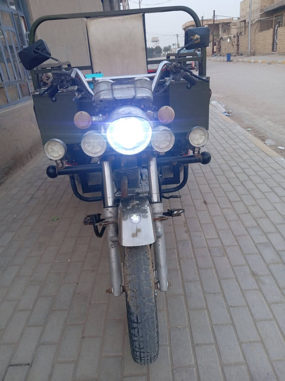 سلام عليكم ستوته للبيع موديل 21 رقم قادسيه سنويه  شاصي مكفول كهربائيات شغاله موديل 21 سلف  هندرالسعر مليونين و100وبيها مجال للطيبين
الديوانيه قضاء البدير ***********
