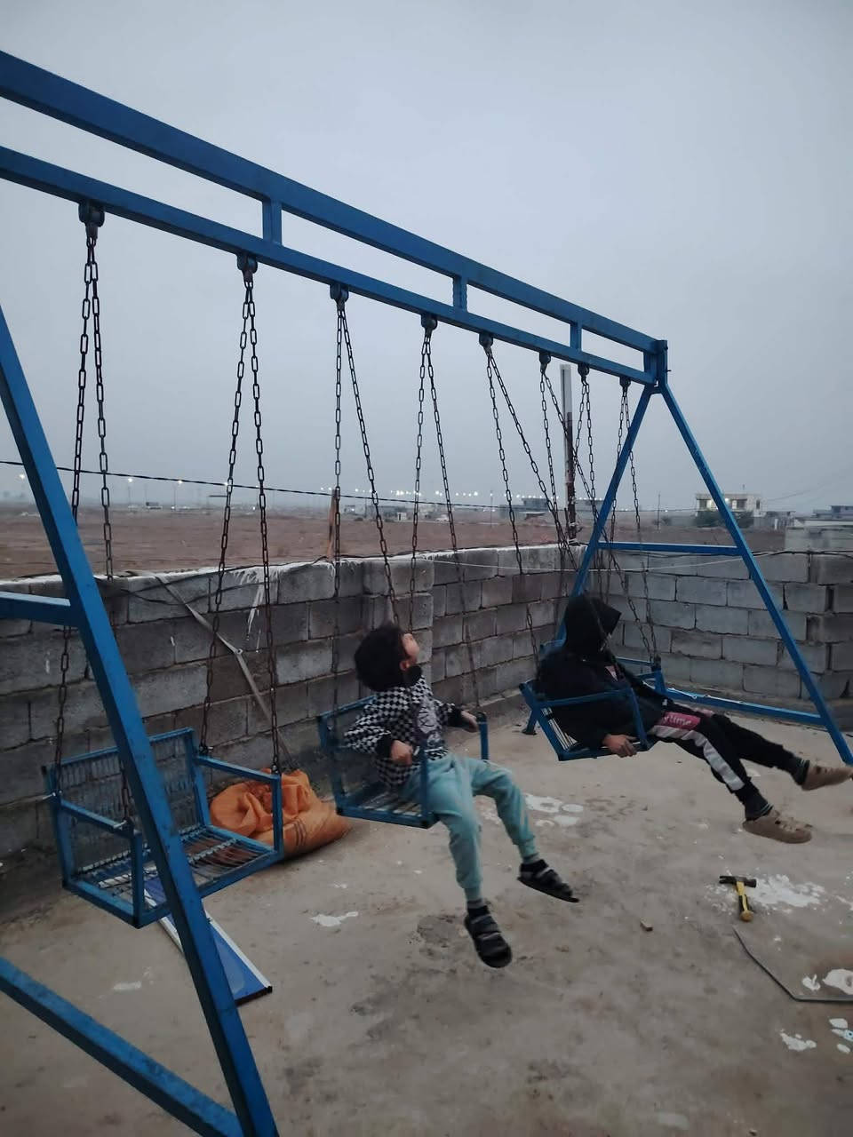 الثلاجه سعره 80 البلازمه جديده استخدام اسبوع واحد الحجم 52  السعر 300. وبيه مجال المرجوحه سعره 250


**إذا كنت صاحب هذا الإعلان وتريد حذفه لأي سبب، رجاءا أرسل رسالة إلى الدعم الفني**