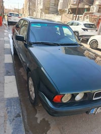 بي أم ٩٥ • أوراق • نظيفة