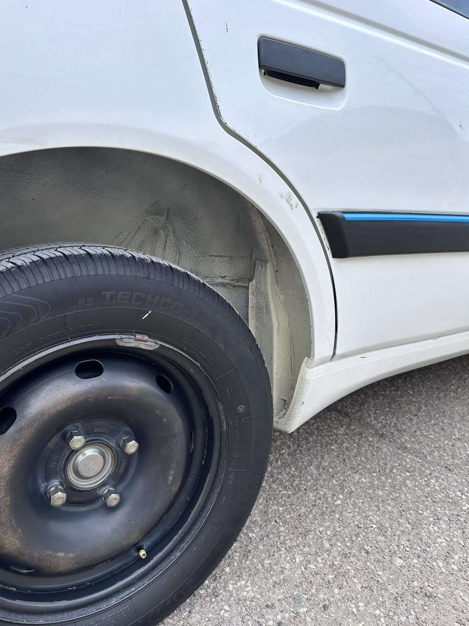 بيجو لميس ٢٠١٣.  
كفاله عام ولاقطره خياس 
تدفئه تبريد كهربائيات كله شغاله عل ابلاد السياره ماشيه ١٤٤ حقيقي السياره مال بيت 
مكينه فرنسي قطره بنص كفاله لا التنقيص ولا تبخير ولا نضح 
كير فرنسي رياضي خفيف  تمشي ١٠٠ رونك ٢ 
صدر امامي خلفي 
دواخل جديده كله بلادي 
السياره بسمي تحويل ثاني يوم هزه جديده 
السعر ٥٤ وبيه مجال بسيط 
مكان السياره بغداد محموديه 
ما متواجد عل نت 
***********
