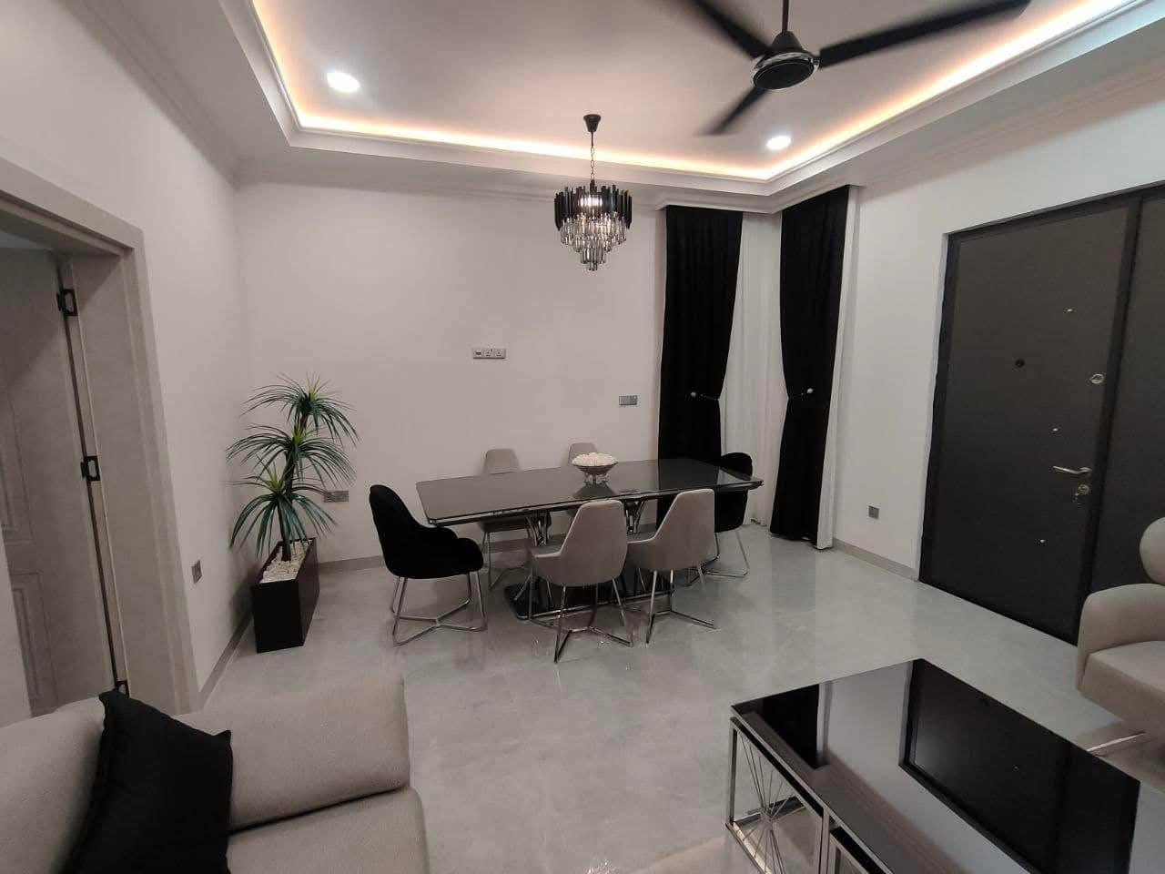 أضف لمسه فريده لمنزلك ..مهمتنا هو تحويل منزلك الى قطعه فنيه من السحر والجمال..    أستعن بنا لنخبرك بكيفية استغلال جميع المساحات الصغيره والكبيره أفضل أستغلال  .. 
مع مهندس الديكور //  عبدالرحمن المياحي //***********
☎️*********** 
-----------------------
العنوان ذي قار قضاء الفجر قرب حسينية الهواشم 
علاء غني لبيع مواد الديكور واللاصباغ
