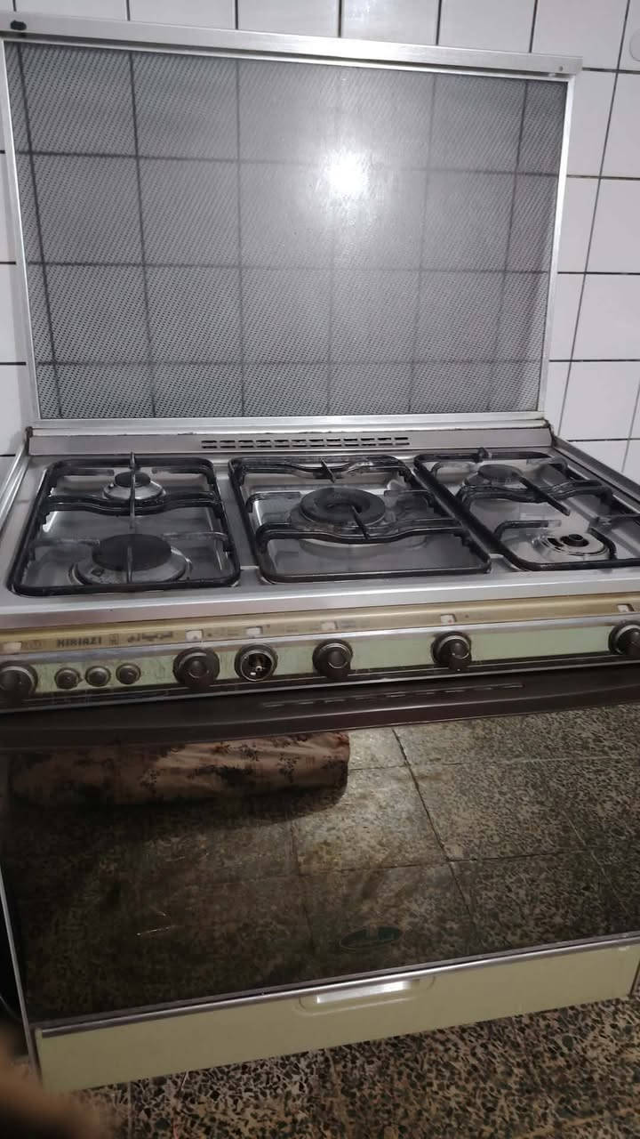 للبيع غراض نضاف   طباخ ميتين وثلاجه ب مشتل٢٠٠ وكاونتر المنيوم حطاطه كامل ب ٣٠٠ وكونفيرا جديده ٣٠٠


**إذا كنت صاحب هذا الإعلان وتريد حذفه لأي سبب، رجاءا أرسل رسالة إلى الدعم الفني**