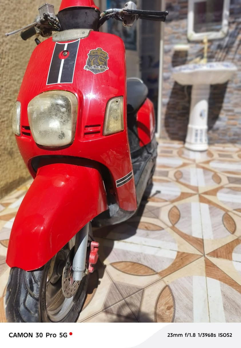 بوليسي للبيع مبدل بس ولفات مكينه ناعمه مستعجل عله بيعتها والشراي يجي خاص مكاني بصره  أبو الخصيب حمدان رقم الهاتف***********
