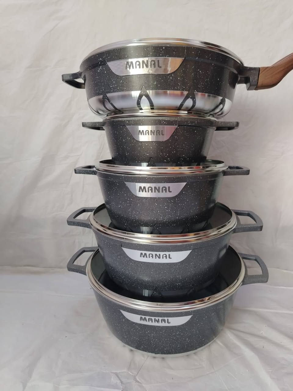 وصل السيت الخماسي ماركه منال العالم 🤩🤩
سيت گدوره زيتي ثقيل كرانيت الأصلي
قياسات 32 - 28 - 24 - 20 والطاوه #28 

للحجز والاستفسار مراسله الصفحه 💐💐💐


**إذا كنت صاحب هذا الإعلان وتريد حذفه لأي سبب، رجاءا أرسل رسالة إلى الدعم الفني**