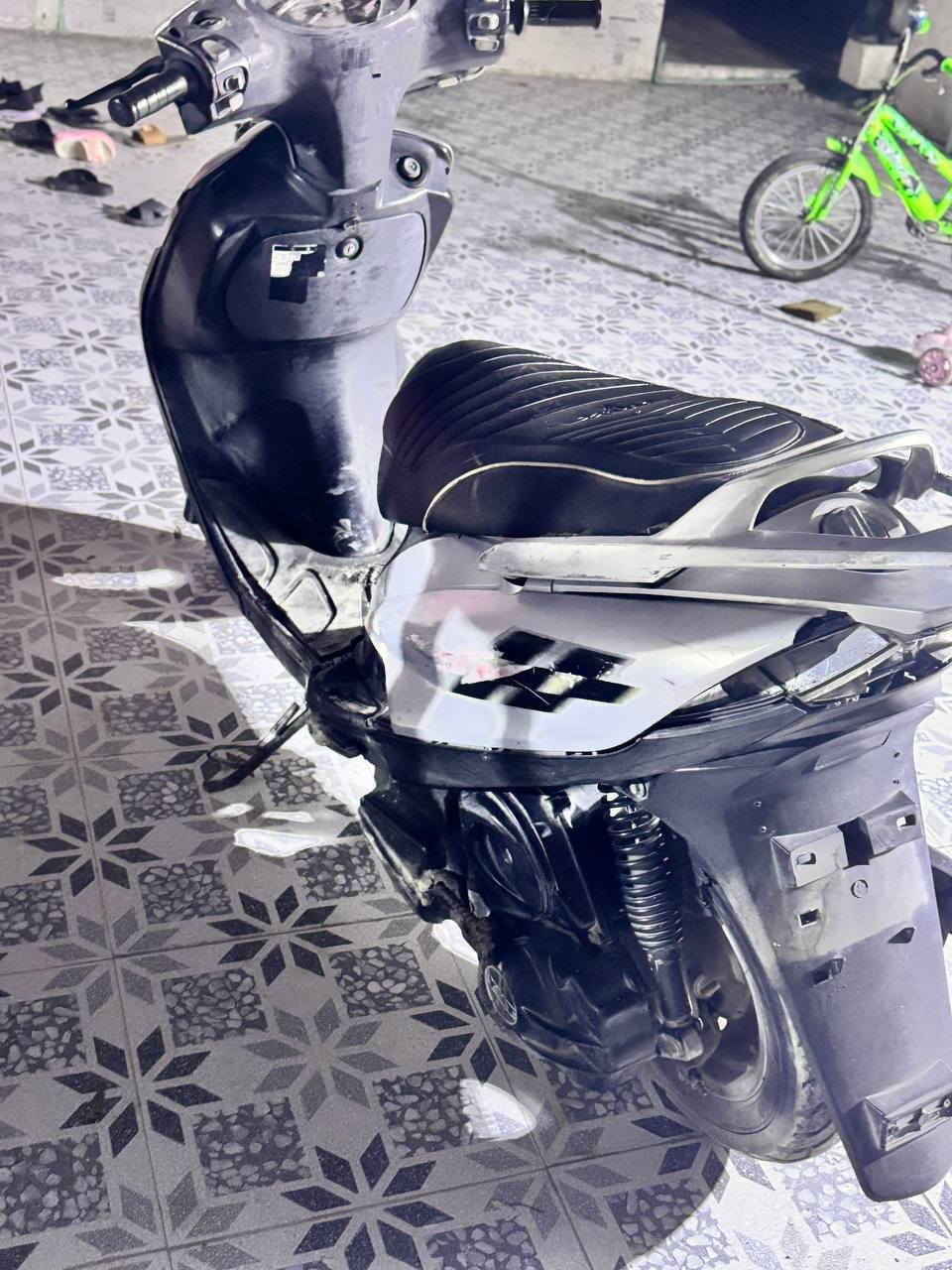 ماكس 140 دراجه نضيفه زوج تايرات جدد دبارحه شادهن مكينه ناعمه وحلوة منفيس مالتهة موجود السعر 375وبيهة مجال حك جيتك مكان بغداد قرب فلكه سلمان باك


**إذا كنت صاحب هذا الإعلان وتريد حذفه لأي سبب، رجاءا أرسل رسالة إلى الدعم الفني**