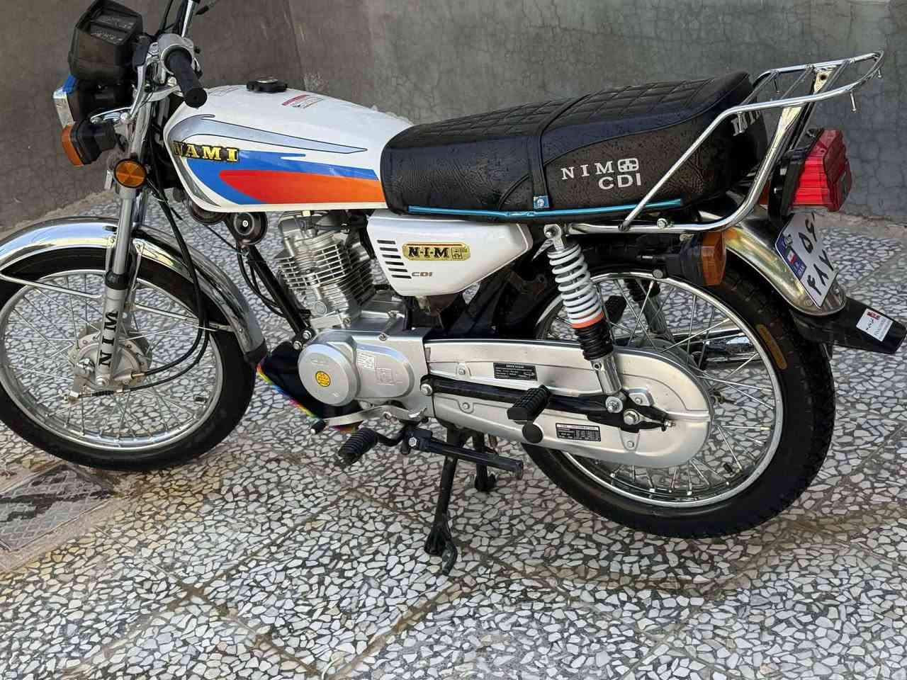 يا لله سلام عليكم  مرخصت مدير الكروب دراجه 4 كير اصولي  للبيع بعدهي زيرو اكاتبك من الوكيل ابسمك ماملعوب بيه برغي ما مفتوح بانزين او دهن فقط كهربائيات شغاله كلشي شغال صارله اقل من  4 اشهر  من طالعه من الوكيل ع وضعيت الوكيل اشاير لايت بكلايت هورن عالي ناصي كله شغال نامه اصلي مو تقليد طلعته بيدي من الوكيل مكاني نجف---{ السعر مليون او 150--﴾ وشراي ابخدمته.. بيخير اويدلل  محرك ناعم يخبل دراجه ربع مذب عليه كفاله عامه.. رجأن الموشراي ليعامل بيع فقط تحياتي لجميع..  : نجف :  👑 🤍                     .  «… *********** …»
