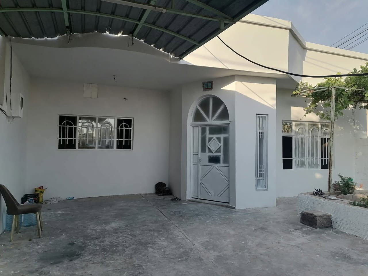 🏡 خانووى روكن دوو نهوم بو فروشتن له گه ره كى ئيسكان پشت سه نته رى روشنبيرى نزيك ته كيه ى شيخ عطا

📐 روبه ر :
▪️ 330 متر

✨ زانیارییەکانی خانوو / موڵك :
▪️  2ژور نوستن - هول - ميوان - مطبخ - گه راج

▪️  نهومى دووه م 2 ژور نوستن - هول - ميوان - مطبخ

💰 نرخ : 130 مليون 

📞بۆ زانيارى زياتر په يوه ندى بكه ن به 
عقارات ستار اكرم بازرگان

*********** ☎️
*********** ☎️

#كركوك #عقارات #عقارات_كركوك
#بيع_بيوت #شراء_بيت #استثمار
#بيوت_للبيع #فرص_عقارية
