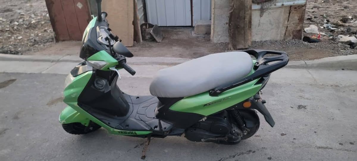 سكنس لد  للبيع 
المكينه مكفوله 
كهربائيات مكفوله
شغاله سلف او هندر 
الدراجه شلعه مشي حلوه
السعر ٥٥٠ بيه مجال بسيط
مكاني بغداد الحسينيه 
الرقم :***********
