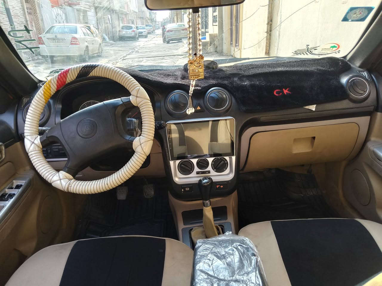 سيكي ٢٠١٢ تكسي سنويه ٢٠٢٢ ساقطه رقم احمر  غرامه صفر عليها هيئه 4 ورقات تحويل شرعي بغداد انطيك رقمو ومعاملتها تقريبا نصها كامله   شاصيها نضيف محرك بي صرف وستيرن يعوزو تبديل الشفت يرادلها مصرف بل 500الف ترجع والباقي كدام العين نضيفه سياره سعر قفل 25 بلا تعاما ولا ربع مانزل 

هاذا رقم ***********
المو شراي لايخابر وتفاصيل كلها كاتبها
