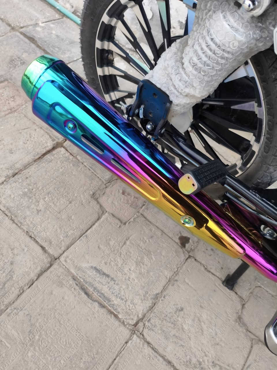 السلام عليكم ورحمة الله  دراجة سونك تايكر مكفوله كفالة عامه صار 5ايام  حجم المحرك 250CC حقيقي دراجة ماشاء الله  سرعتها وقوتها كلش حلوه  سرعتها ب المعدل 158
الدراجه أوراق كامله  الدراجه يجي وياها بصمه عدد ثنين تشغيل عن بعد 🔥 السعر1450


**إذا كنت صاحب هذا الإعلان وتريد حذفه لأي سبب، رجاءا أرسل رسالة إلى الدعم الفني**