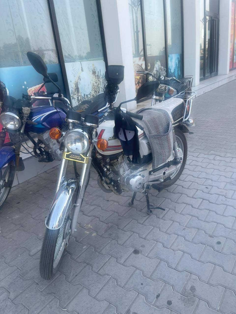 سلام عليكم دراجه ربعه كير وراق صولي وكيل العرضي دراجه جديده السعر 1250جديده الدراجه رقم ***********
