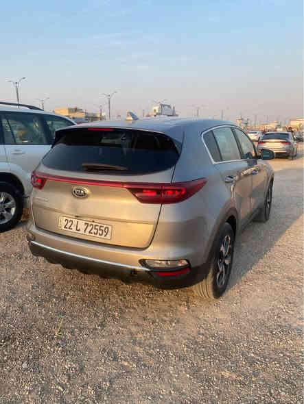 كيا سبورتج مديل 2022 سيارة وارد امريكي ضربتها جاملق وشويه من الباب  جهة السايق السعر المطلوب 190وبيها مجال اي استفسار  مامتواجد ع الفيس *********** الزبير
