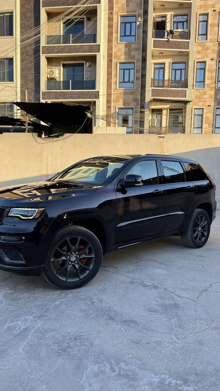 جيب لاريدو ( سومات )
امريكي 🇺🇸     -   محرك 6v    -     موديل 2019 

كلين ‼️ فقط الدعاميه الاماميه

نقطة عمياء 

رادار ٣٦٠ درجة 

دفع رباعي 4x4 

المقاعد الأمامية كهربائية 

ذاكرة لحفظ وضعيات الجلوس 

المقاعد الأمامية مع تدفئة 

المقاعد الاماميه مع تبريد 

المقاعد الخلفية مع تدفئة 

ويل قياس 20 انج 

مقود السائق كهربائي 

نظام سماعات هامرن كاردن 

نظام تعليق هوائي

تدفئة ستيرن 

سقف بانوراما 

شاشه كبيرة 8.4 انج 

نظام الملاحة (GPS) 

نظام خاص للطرق الوعرة 

نظام خاص للطرق الثلج

نظام خاص ل الطرق الرمليه

مصابيح امامية زنون 

المصابيح الأمامية مع LED لايت 

كشافات ضباب بروجكتر زنون 

تشغيل عن بعد 

صندوق كهربائي 

حساسات أمامية 

حساسات خلفية 

كاميرا خلفية 

بخاخ ماء لتنظيف المصابيح الامامية 

مرايا بخاصية التعتيم الذاتي 

مرايا جانبية قابلة للطي 

بلوتوث تلفون 

محدد سرعة 

اللون مميز بنفسجي متغير

ماشية ٨٦ الف ميل

نظام تشغيل واطفاء اوتماتيكي للمحرك للتوفير من صرف الوقود . ( Auto Start System ) 

نظام بريك اوتماتيكي ( Auto Break System )

رايدها 305 وبيها مجال مكاني الاعظميه 

***********
