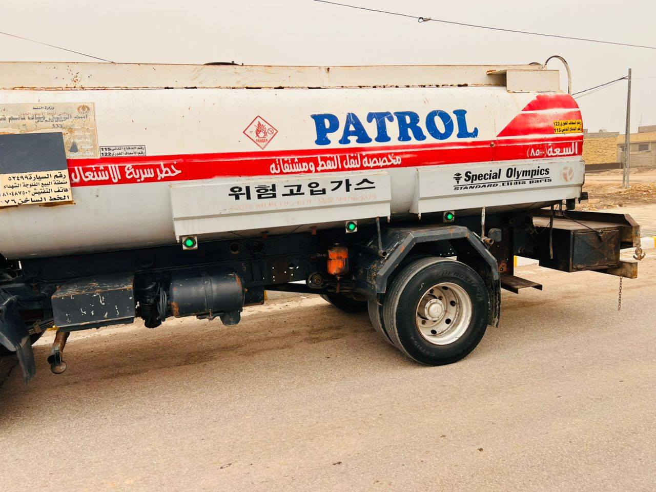 السلام عليكم
دنكر مارسيدس البه للبيع موديل 91
 مكفول كفاله عامه من كير ومحرك او اكسن تحويل مباشر مسجل لوري حوضيه وقود 
رقم بغداد 
المكان بابل الشوملي لاتصال ***********
