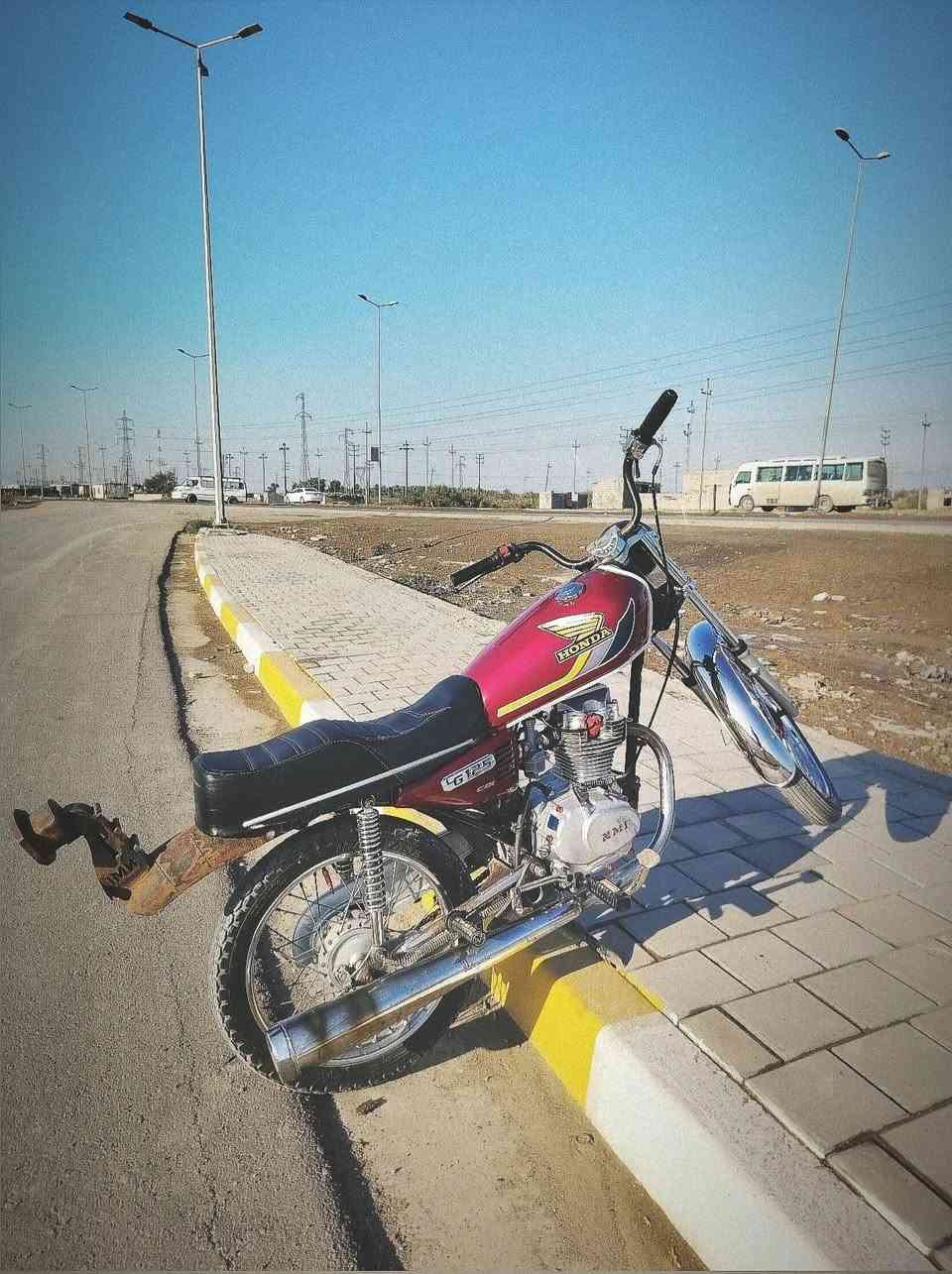 سلام عليكم دراجه نامه شلامجه شاصي 18 مال نامه بوري رفيع تعميره 21 مكينه تخبل شعله و معدل و شرط دك فصله ساعه دراجه حلو و مرتبه مال جناي مكفوله من كلشي اوراق اصولي حتى منفيس مال ايران بيه سعر 600 وبيه مجال مكاني الصويره منطقة التنميه رقم *********** متواجد واتساب
