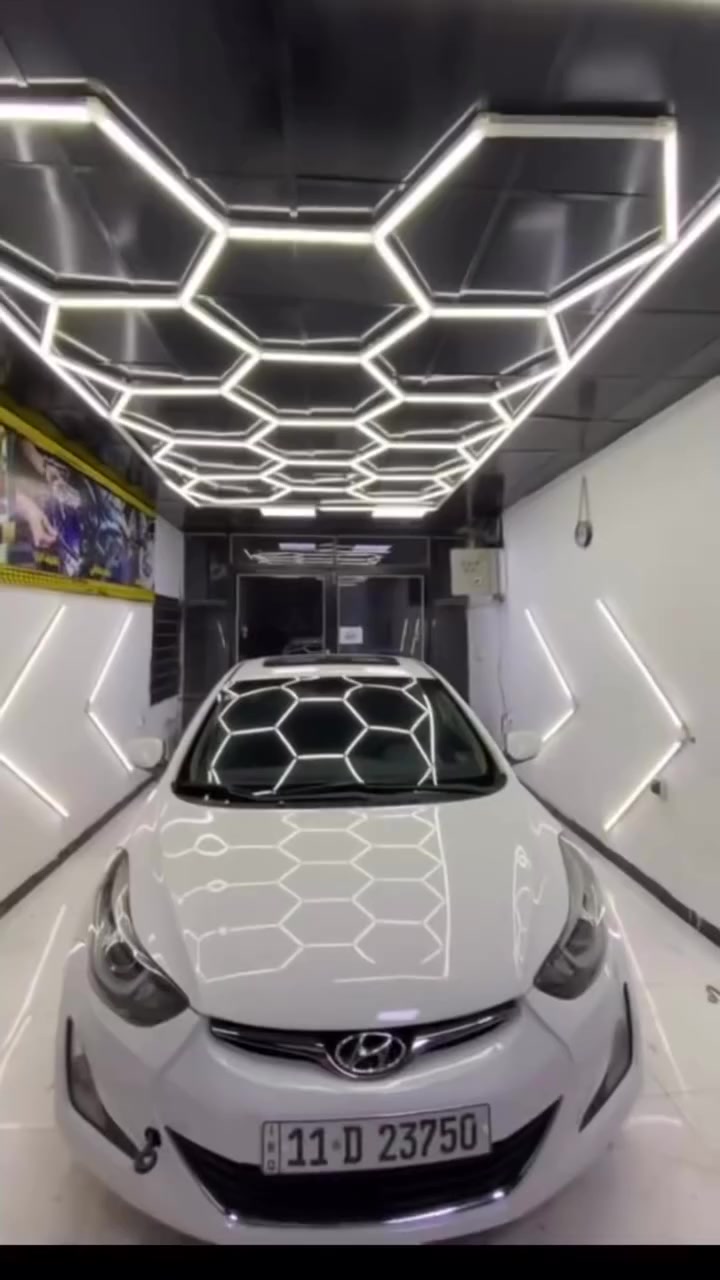 سلام عليكم النترا 2016 خليجي
بيها مكانين ضبغ زغار حافة البنيد وجوة قبق البانزين هم شوية 

مواصفات

فتحه

اشاير مري

مري شفط

تحكمات ستيرن

تبريد قطعتين 

شاشه 

كامره خلفيه 

كشن كهربائي

داخل صاج

محرك 1800

5ويل كلب

وباقي المواصفات معروفه

السياره فول عده البصمه 

 السعر 135وبيها مجال بسيط 

موقع بغداد الزعفرانية 

*********** رصيد+ واتساب
