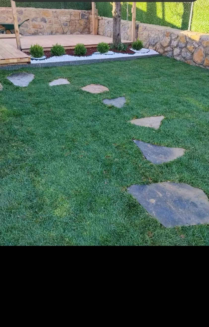 وه ستاي حه ديقه بؤ ديزاني كردني حه ديقه خاوين كردنه وه ي مه زرعه وبؤ جاكردني هه موو جؤره دارودرختيك به جوانترين شيؤه له هه وليرين واتساب فايبر ***********🤙☎️🪏 أربيل, العراق
