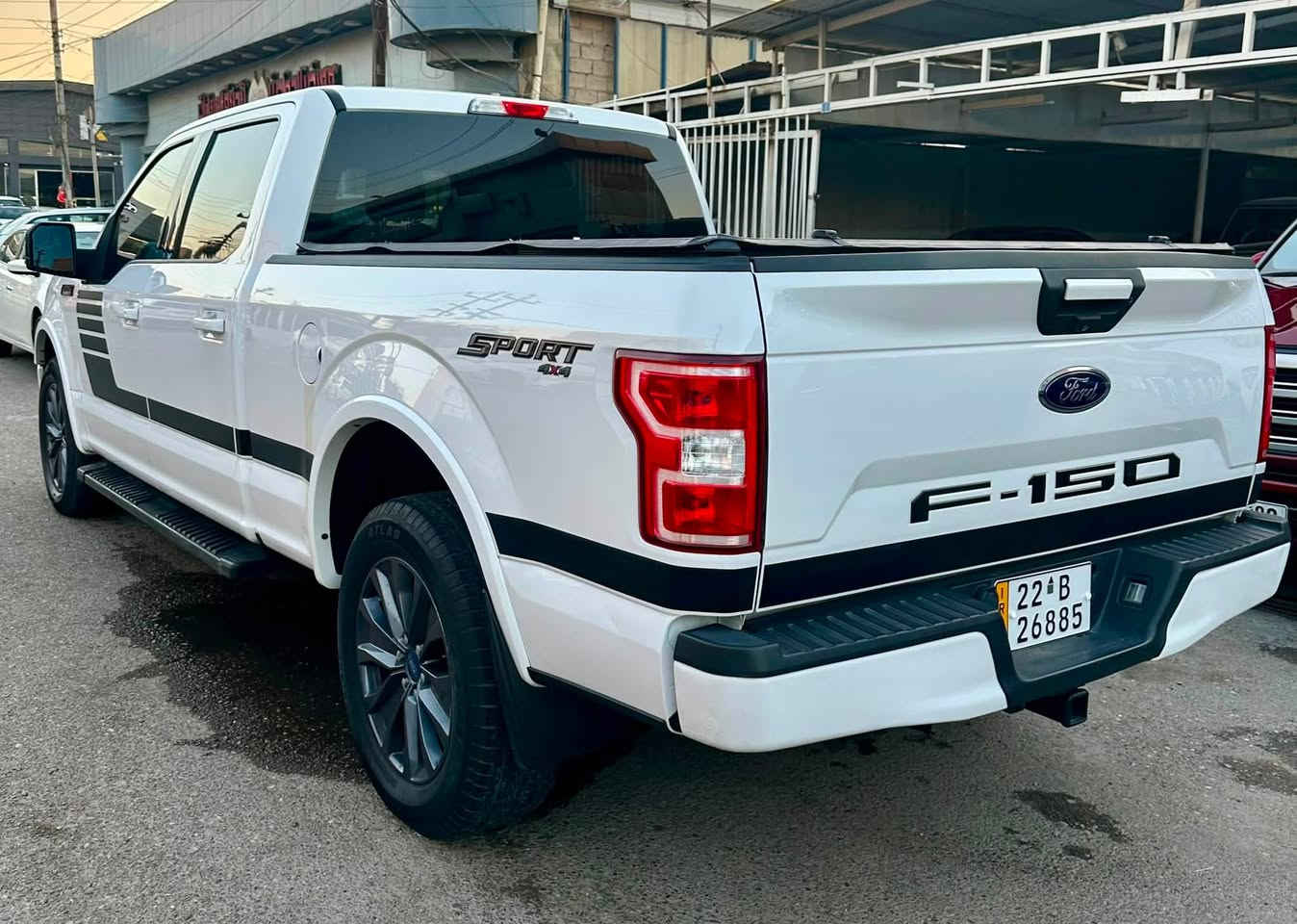 فورد F150
SPORT 4x4
موديل : 2018
وارد الامريكي كلين تايتل من دعاميه للدعاميه
سياره جديده و مابيها اي نقص گير مكينه كهربائيات صدر كله جديد
مكينه : 5.0L . V8
ااسعر 220$
العنوان : بغداد 
للأستفسار : ***********
