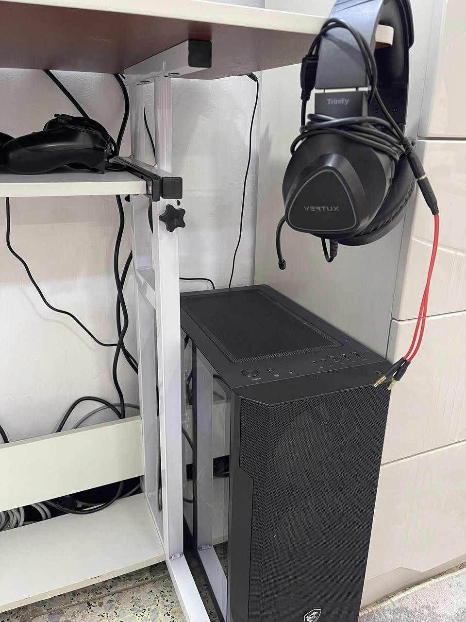 السلام عليكم 
عندي هاي التجميعةpc هاي مواصفاتها وياها هارد اضافي وان تيرة 
للبيع مع كيت هديه للشراي وميز والشاشة بيها خط خفيف جداً 
للشراي التواصل ع الخاص


**إذا كنت صاحب هذا الإعلان وتريد حذفه لأي سبب، رجاءا أرسل رسالة إلى الدعم الفني**